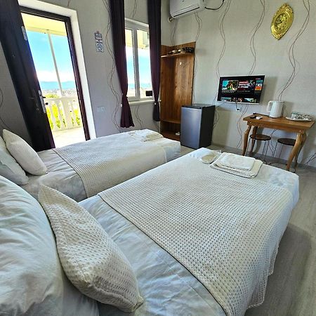 Hilltop Guest House Кутаиси Экстерьер фото