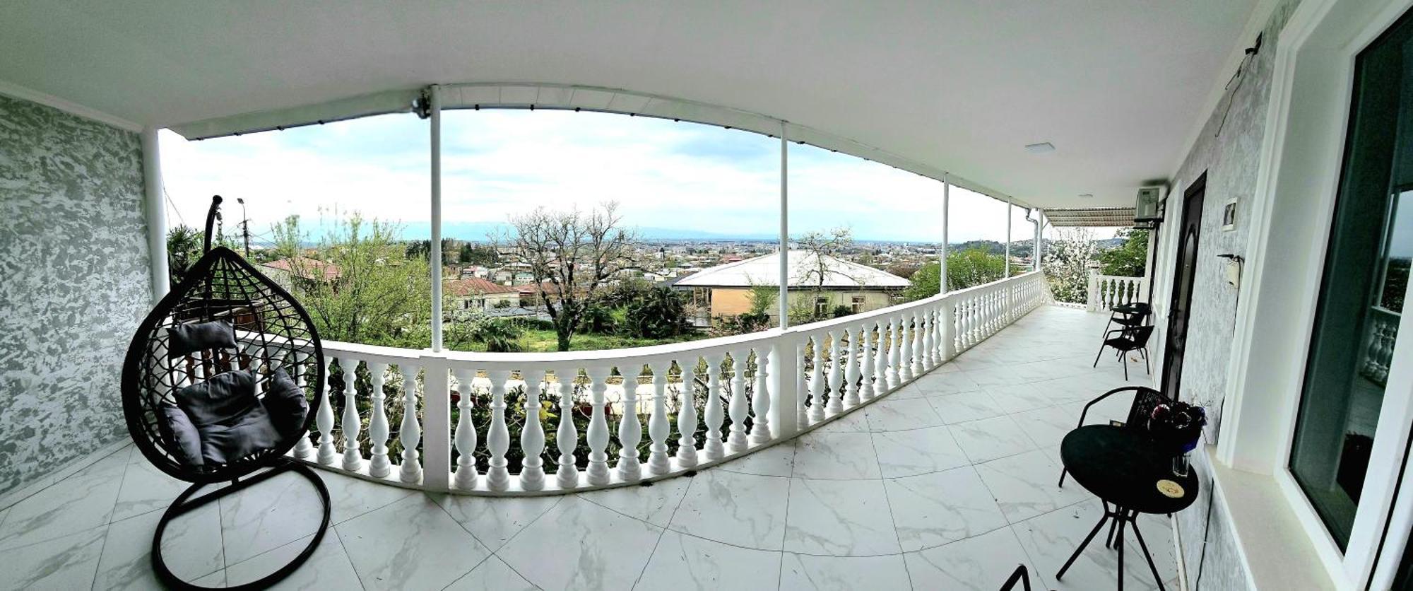 Hilltop Guest House Кутаиси Экстерьер фото
